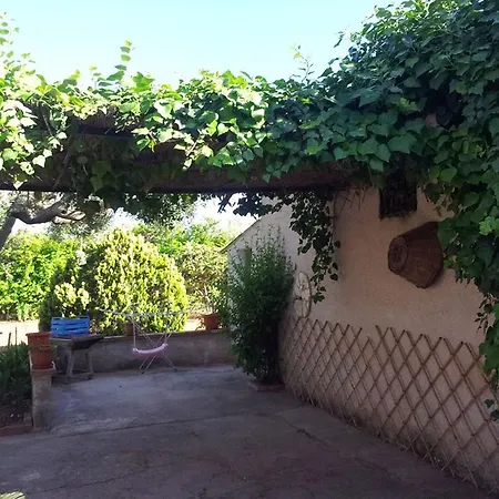 Flora Holiday home