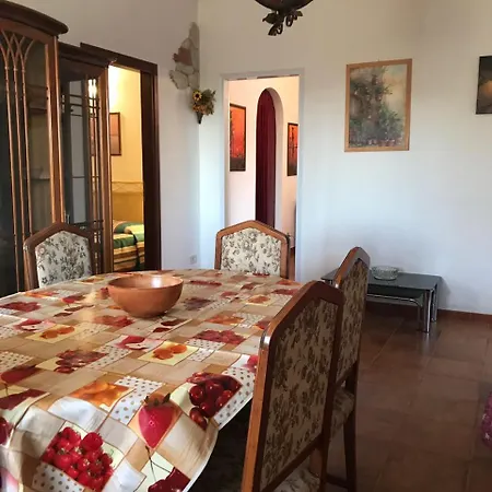 Flora Holiday home